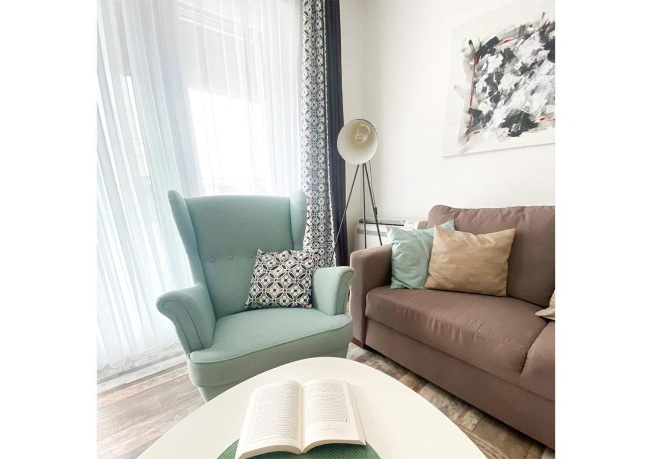 Royal 27 Apartman 케츨리 외부 사진