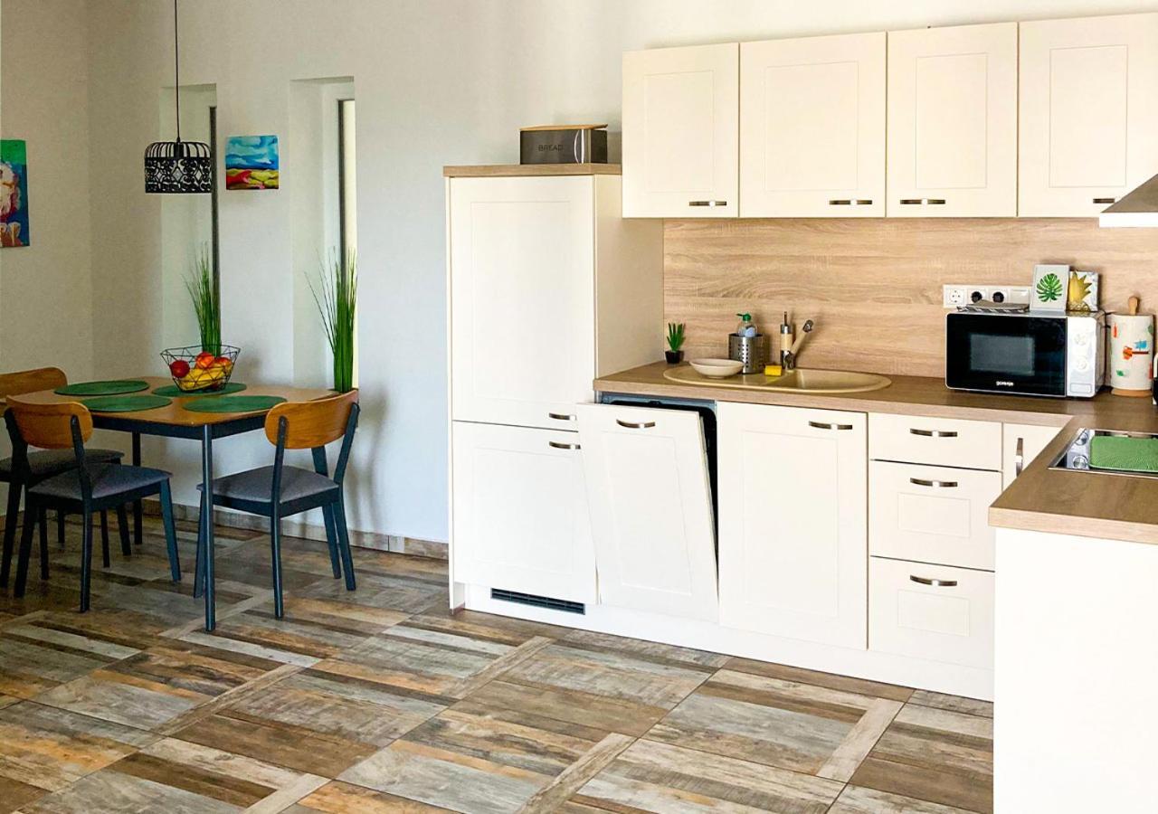 Royal 27 Apartman 케츨리 외부 사진